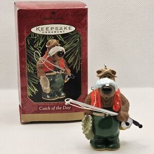 Hallmark Keepsake Christmas Ornament Catch of the day fishing bear fish pond